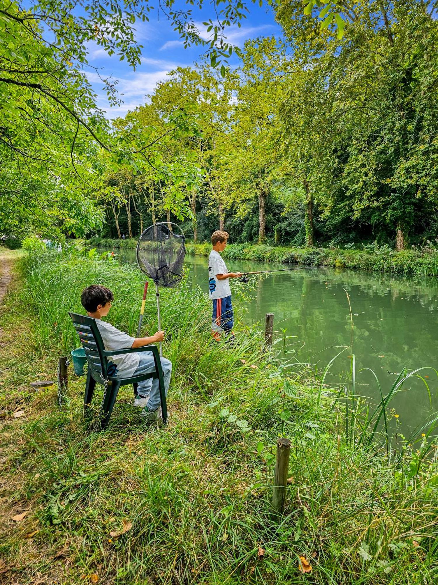 Meilhan-sur-Garonne Gite Au Jardin מראה חיצוני תמונה