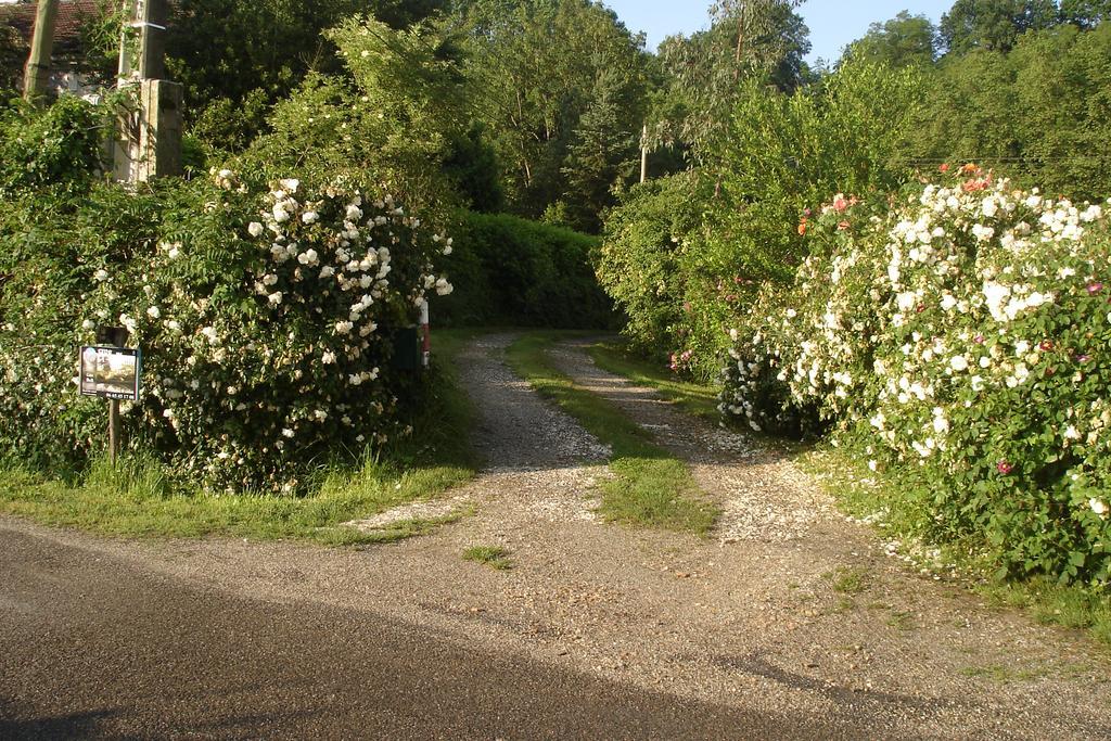 Meilhan-sur-Garonne Gite Au Jardin מראה חיצוני תמונה